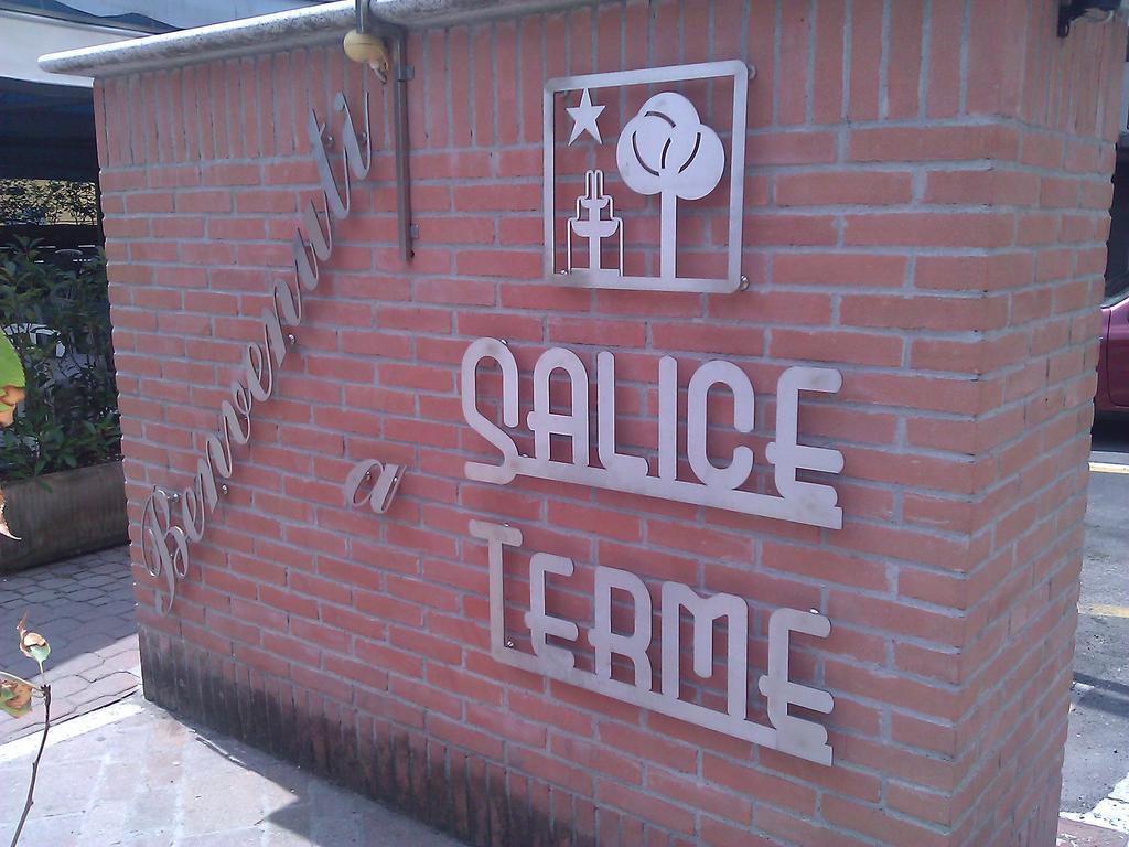 Apartament Bilocale Salice Terme Zewnętrze zdjęcie